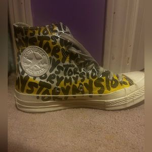 Size 7 “My story” Converse